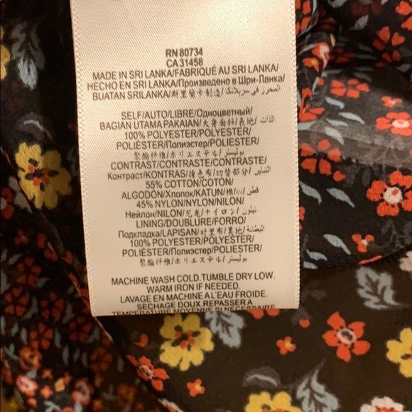 NWT BCBGeneration Floral Top Lace Trim,V-Neck,Black-Multi,Bell Sleeve,Size 2 - Picture 14 of 15